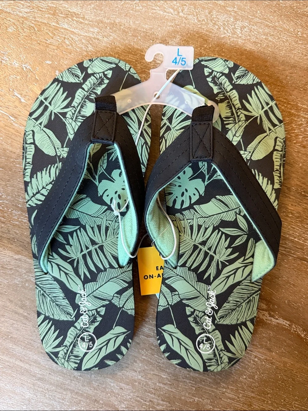 Cat & Jack Palm Print Flip Flop Sandals